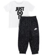 Nike Set - T-shirt/Sweatpants - Svart/Vit