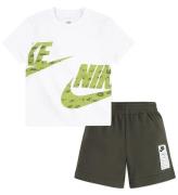 Nike Shortsset - T-shirt/Shorts - Last Khaki