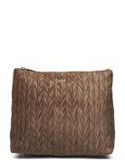 Triangle Cosmetic Bag Quilted Taupe Brown Pipol's Bazaar
