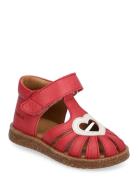 Sandals - Flat - Closed Toe - Red ANGULUS