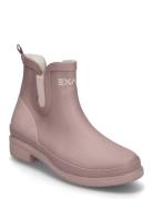 Low Color Boot W Pink Exani