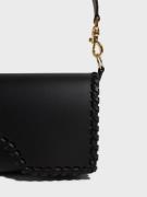 ATP ATELIER - Handväskor - Black - Assisi Stitch Leather Shoulder Bag ...