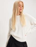 JJXX - Vit - Jxmila Twist Crew Neck Knit Noos