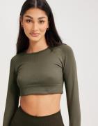 Aim'n - Grön - Motion Seamless Cropped Long Sleeve