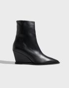 ATP ATELIER - Svart - Pratella Nappa Ankle Boots