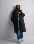 Pieces - Svart - Pcjordynn Long Puffer Jacket