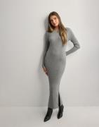 Only - Grå - Onlkatia Ls Maxi Boatn Dress Cc Knt