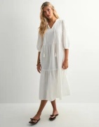 Vero Moda - Vit - Vmpretty 3/4 Long Dress Wvn Ga