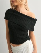 Nelly - Svart - Slouchy Neck Knit Top