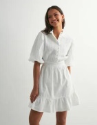 Vero Moda - Vit - Vmclover 2/4 High Neck Short Dress