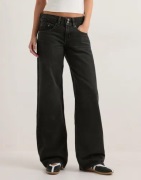 Levi's - Svart - Superlow