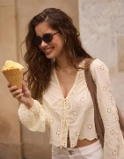 Nelly - Gul - Broidery Anglais Blouse