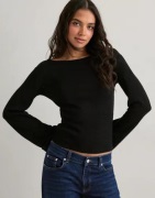 Nelly - Svart - Gorgeous Wide Sleeve Sweater