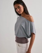 Nelly - Rutigt/Randigt - Soft Stripe Waist Top