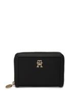 Th Essential S Med Za Bags Card Holders & Wallets Wallets Black Tommy ...
