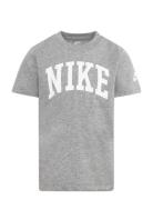 Nike Nike Club Seasonal Tee Grå