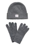 GANT Beanie Gloves Gift Set Grå